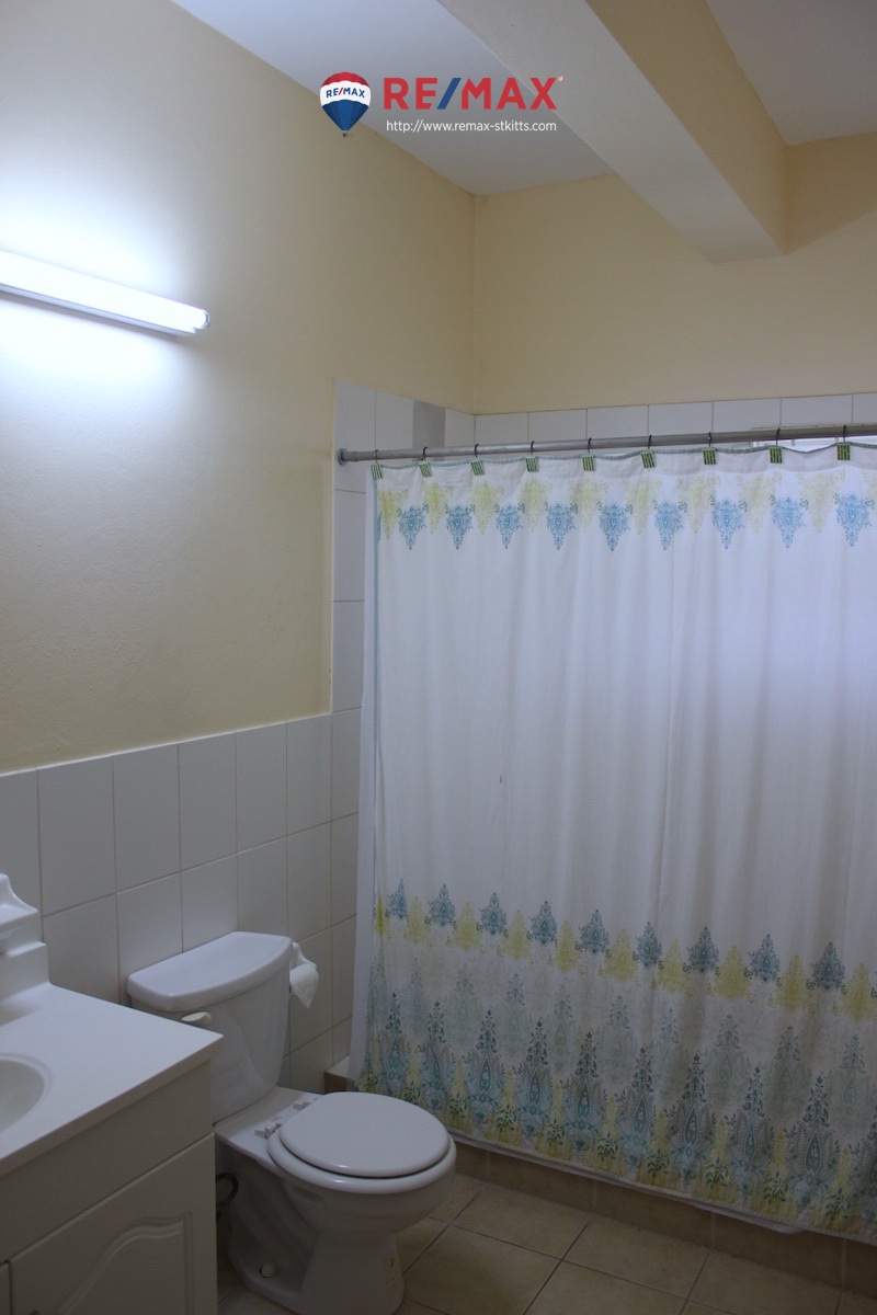 Bathroom of Acqua Marina 2 bedroom apartment for rent