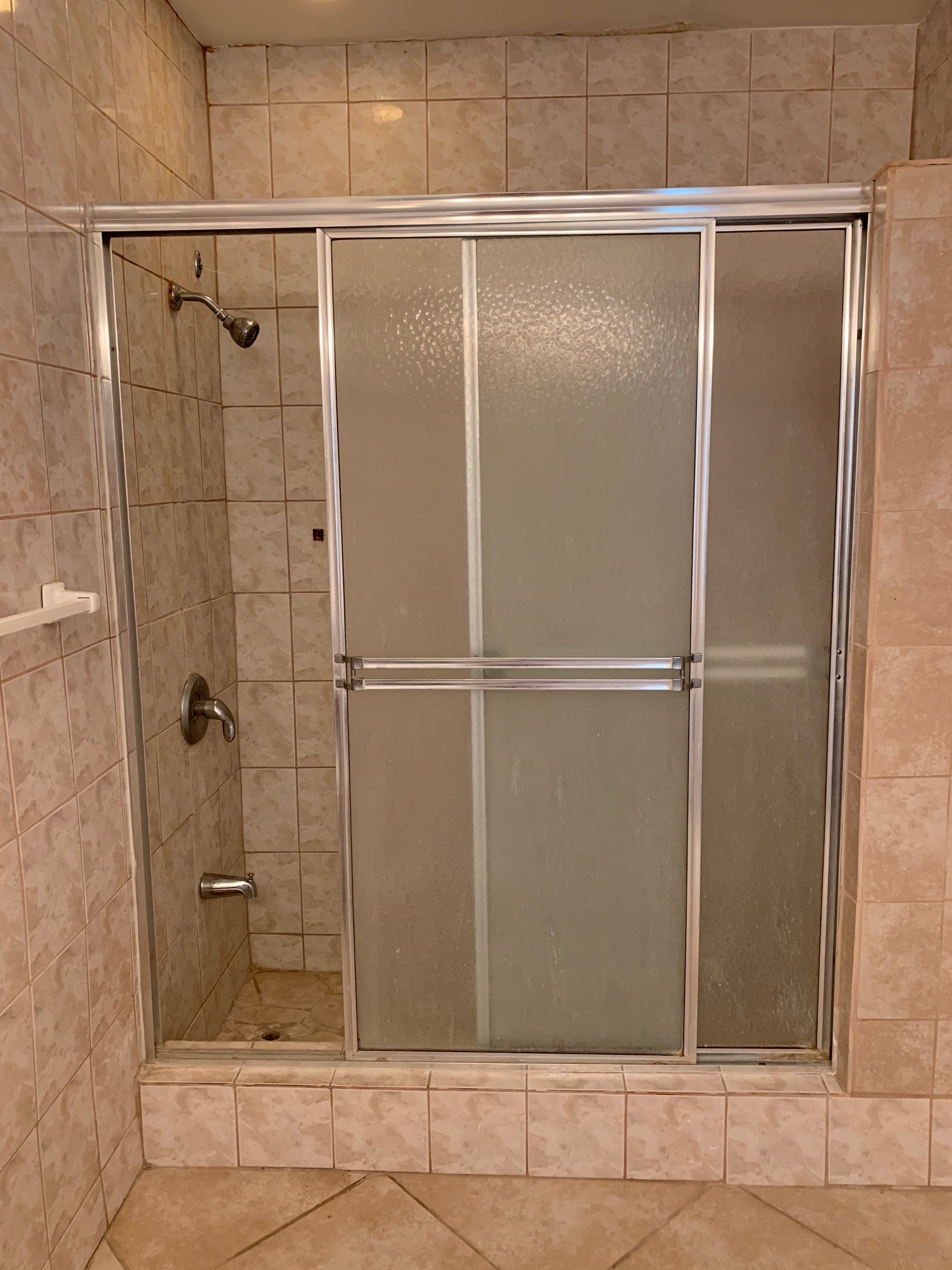 Bathroom shower in the Second Floor 1 Bed- 1 Bath St. Christopher Club Student Rentals