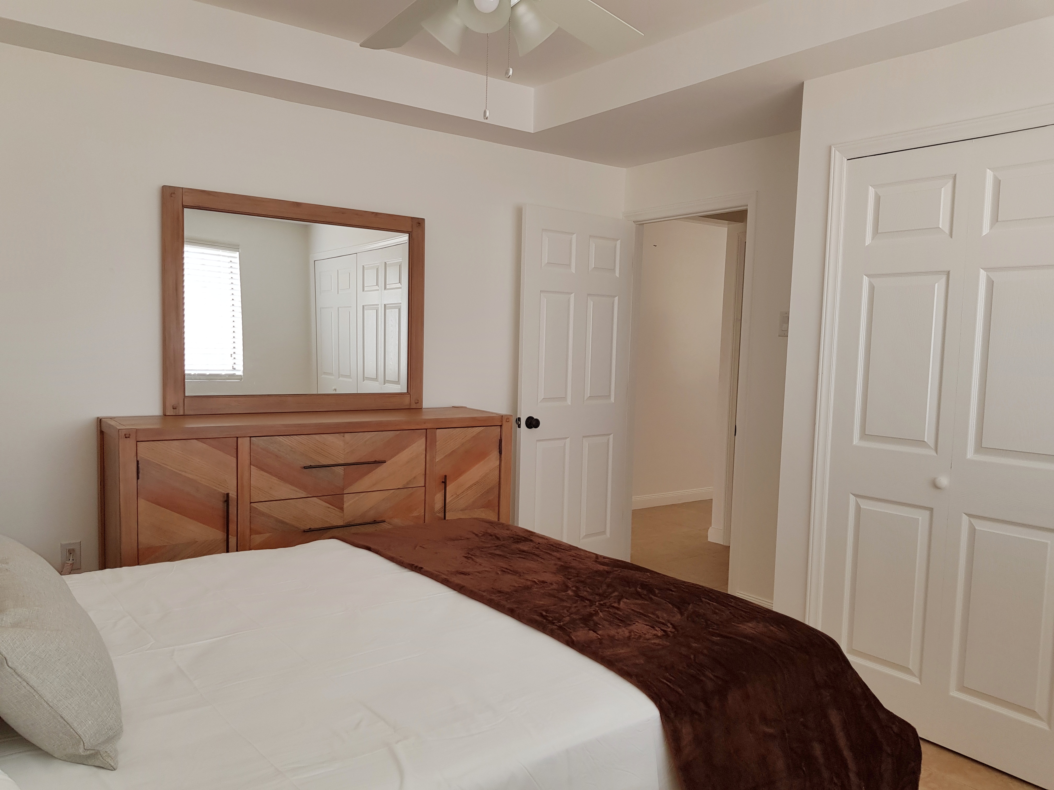Bedroom in the  St. Christopher Club Gardens 1 BED-1 BATH Student Rentals