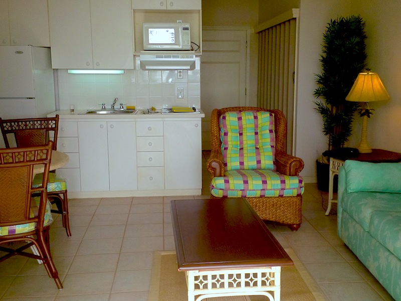 Kitchen and dining area in the Horizon's Studio Apartments for Rent St. Kitts