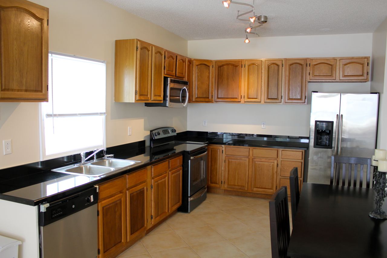 Kitchen in the St. Christopher Club Second Floor 2 Bed - 1 Bath Student Rentals