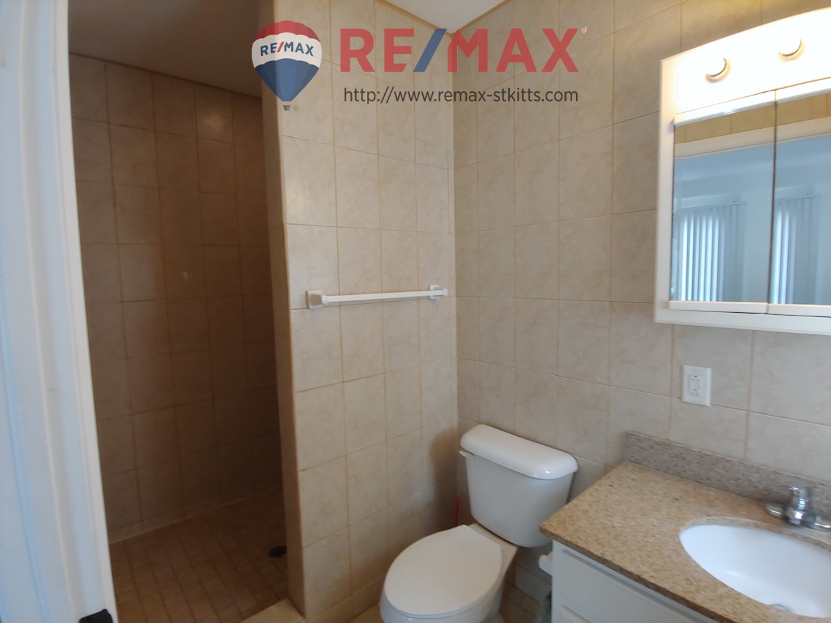 Master bathroom of Manor by the Sea 3 bedroom 3 bathroom condo for sale St. Kitts