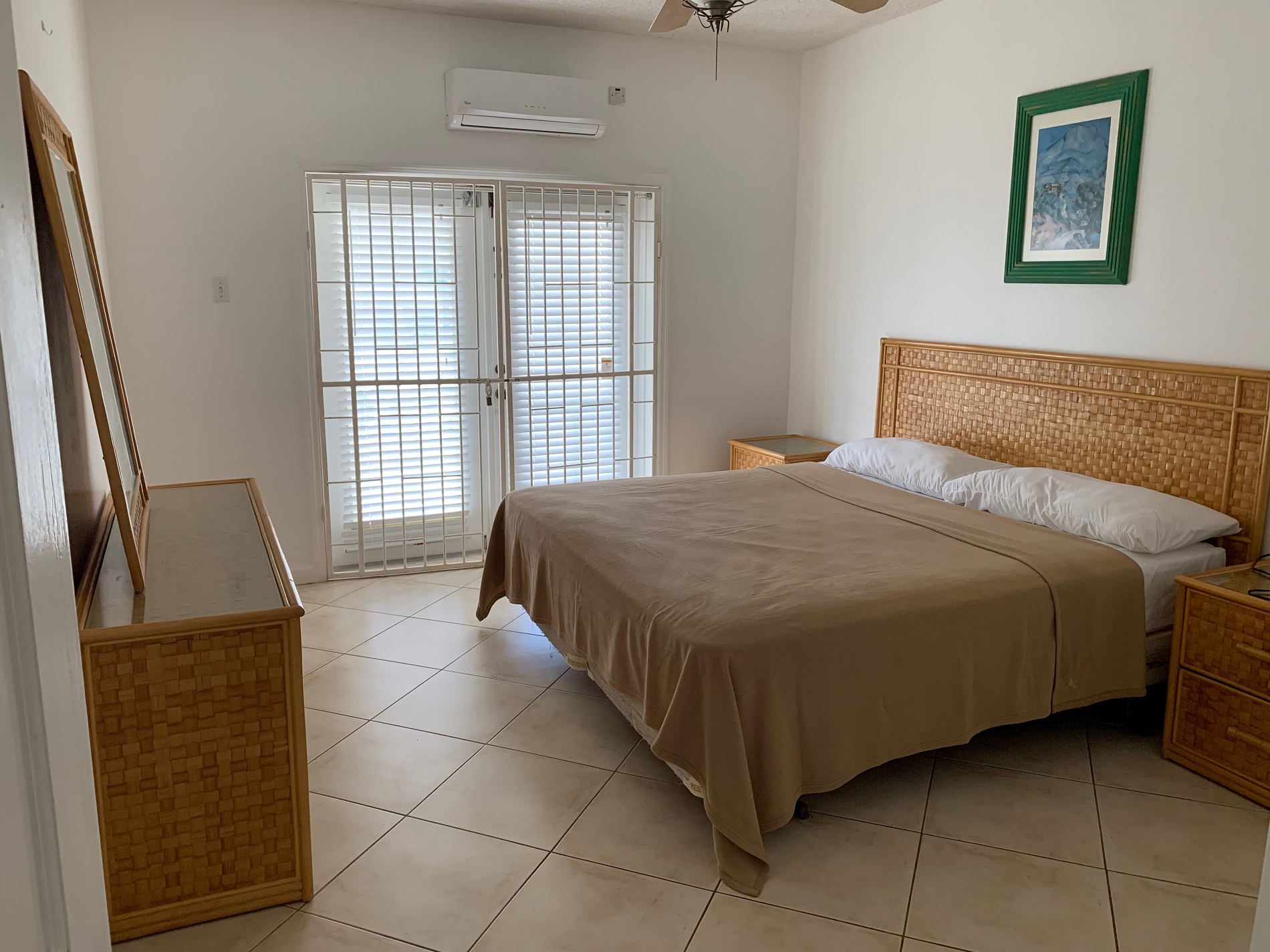 Master bedroom in the St. Christopher Club Second Floor 2 Bed - 1 Bath Student Rentals