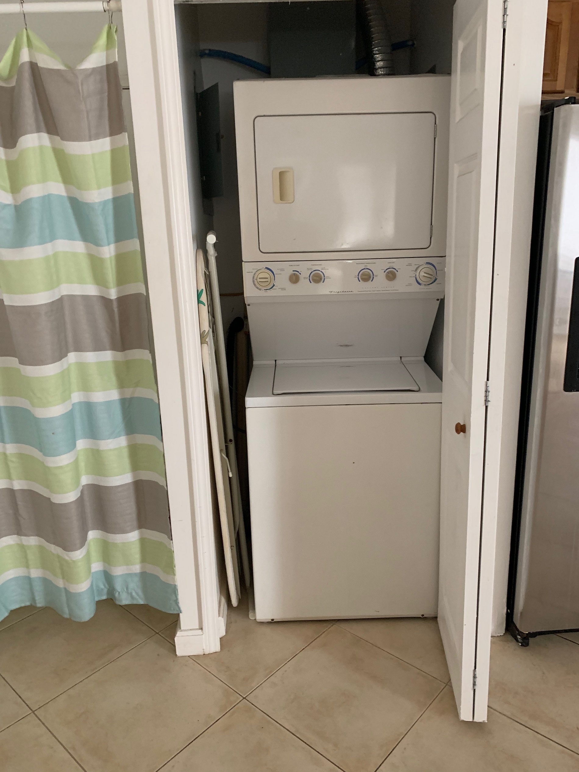 Washer dryer in the St. Christopher Club Second Floor 2 Bed - 1 Bath Student Rentals